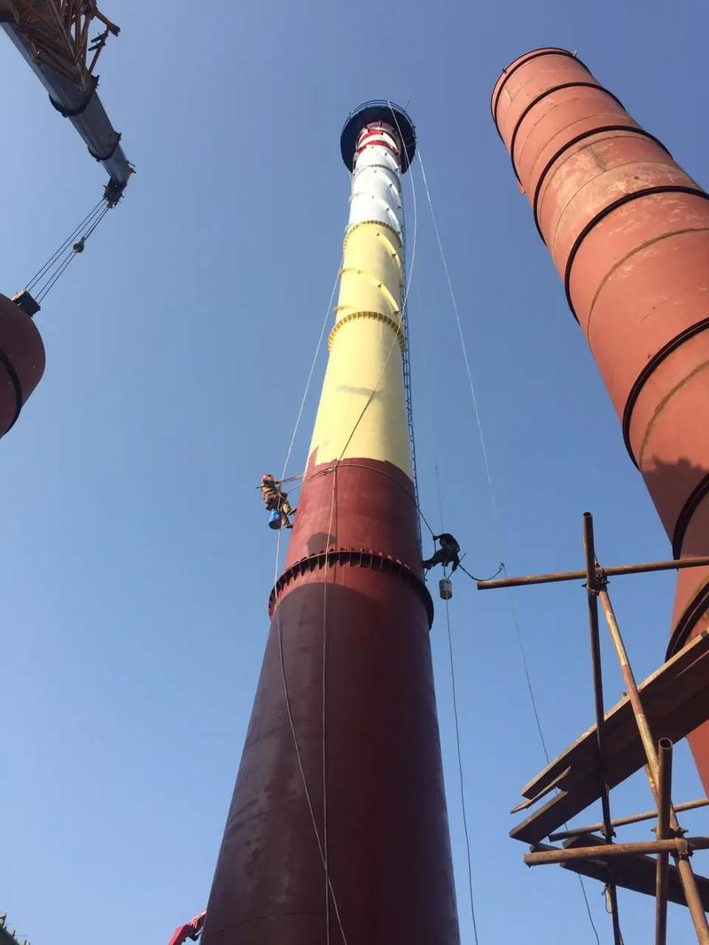 城市迷雾中的高空舞者 南通宏顺建设工程工厂烟囱美化与高空建设的艺术